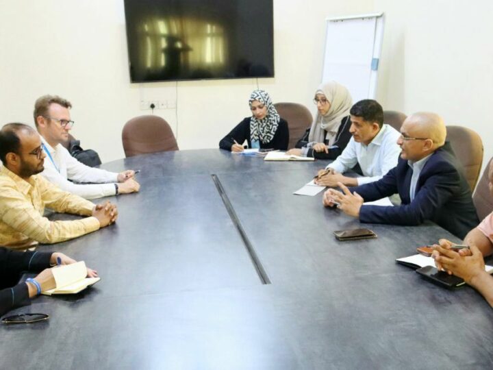 رئيس الوحدة التنفيذية يبحث مع كتلة CCCM التنسيق والتحديات