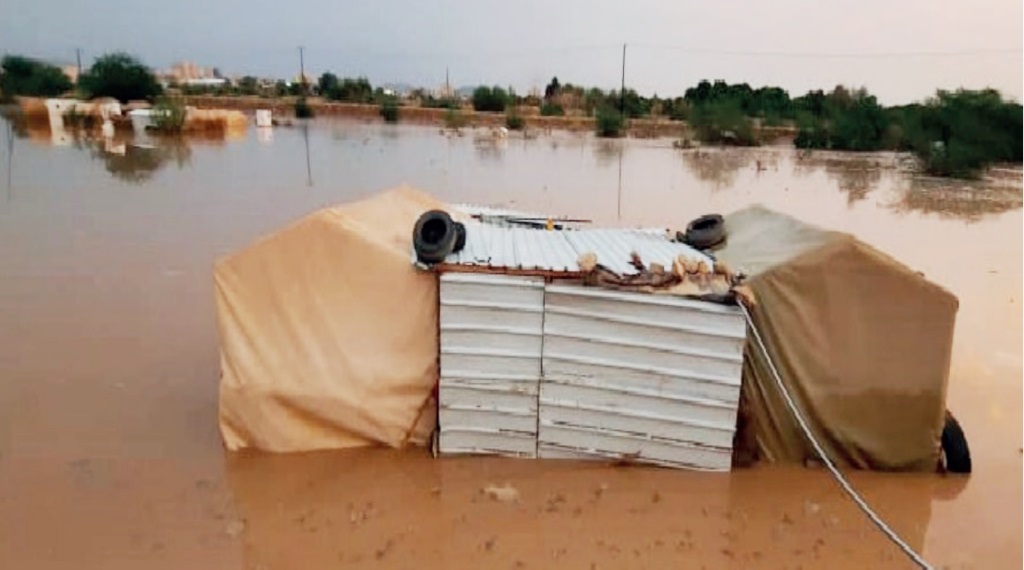 تقرير حول اضرار السيول والأمطار والرياح بمخيمات النزوح في مأرب