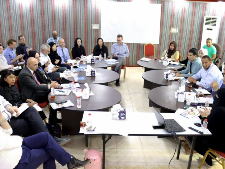 رئيس الوحدة التنفيذية يناقش مع فريق الطوارئ وكالات الأمم المتحدة أوضاع وأولويات النزوح والحلول المستدامة