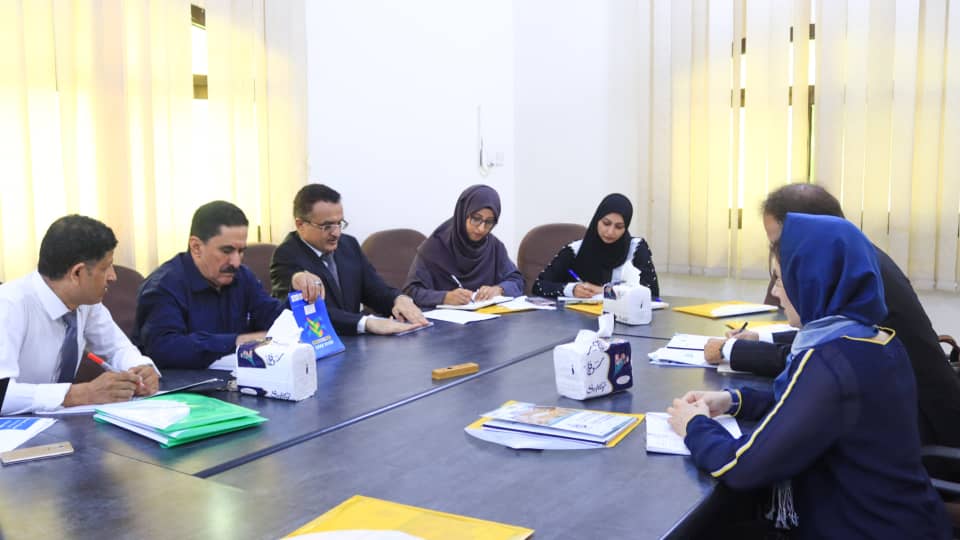 Head ExUIDPs Discusses with Swiss Ambassador to Yemen the IDPs Situations and Needs